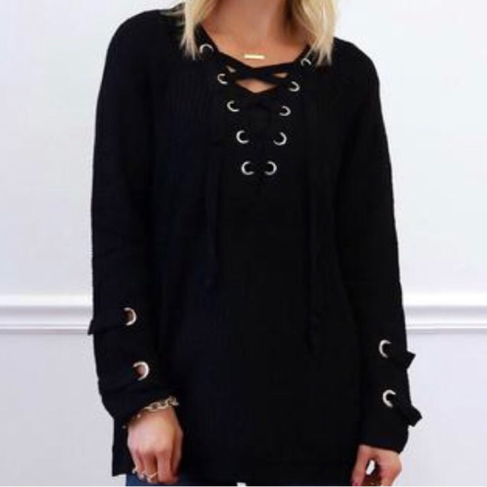 MAIN STRIP Sweater Size 6 Knit Long Sleeve Grommets